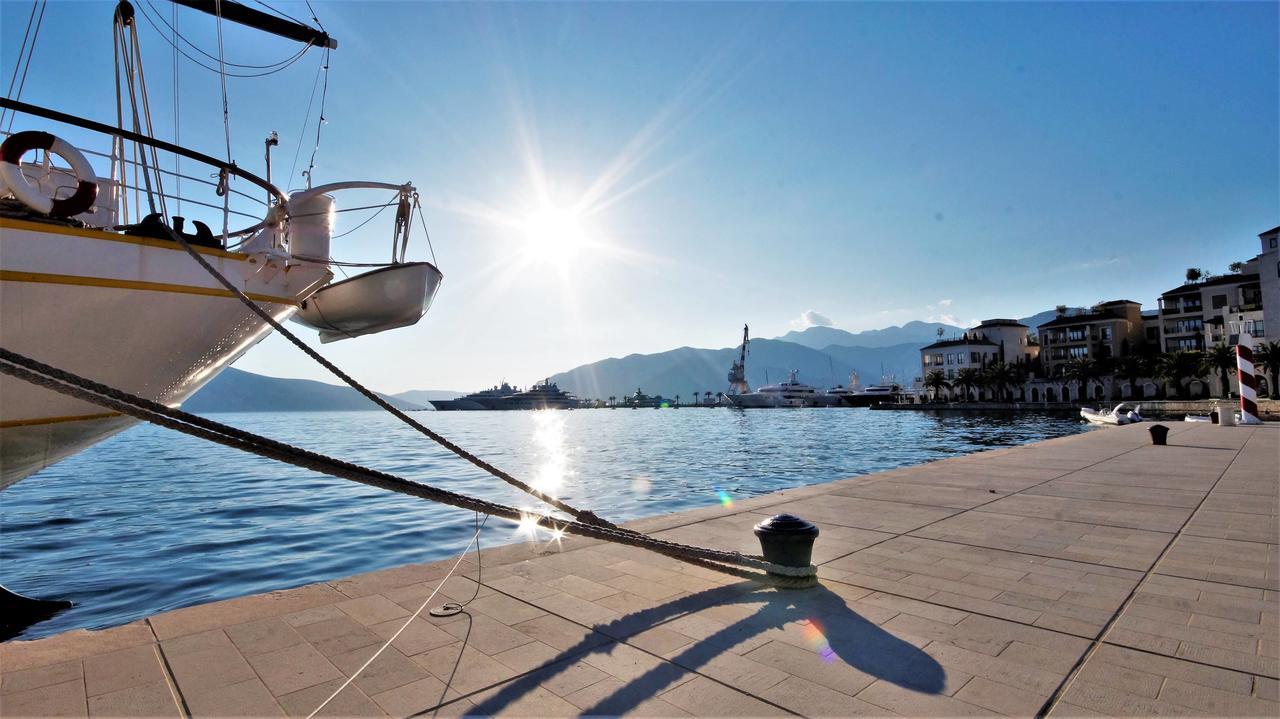 Kala Apartment Tivat Buitenkant foto